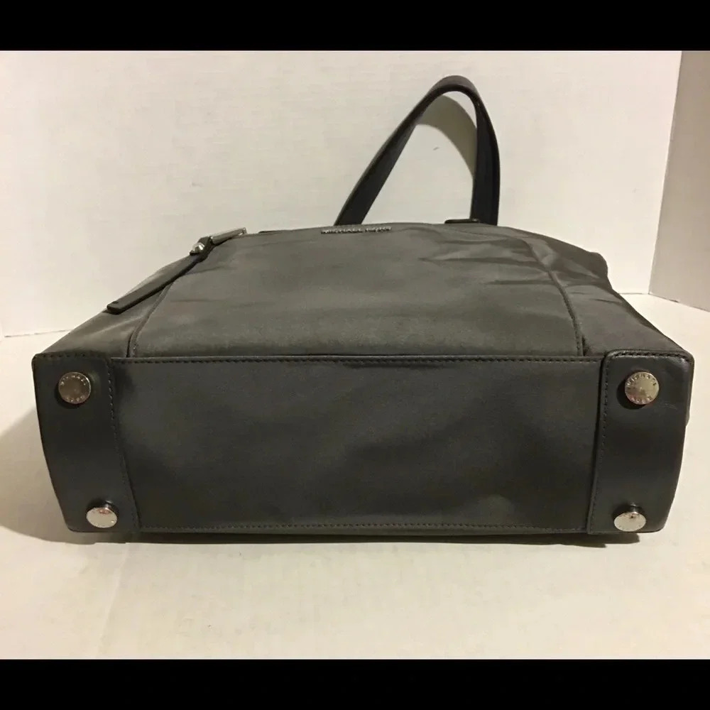 Michael kors grey nylon/ leather hobo handbag - Picture 3 of 8